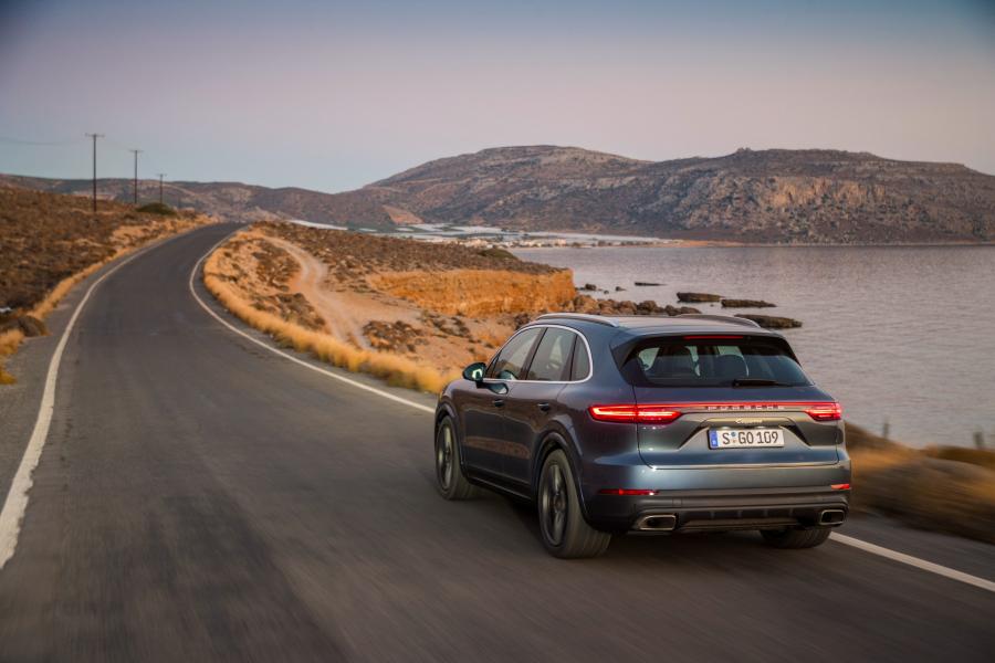  Porsche Cayenne 2017 года  (WW) (фото 7 из 41)